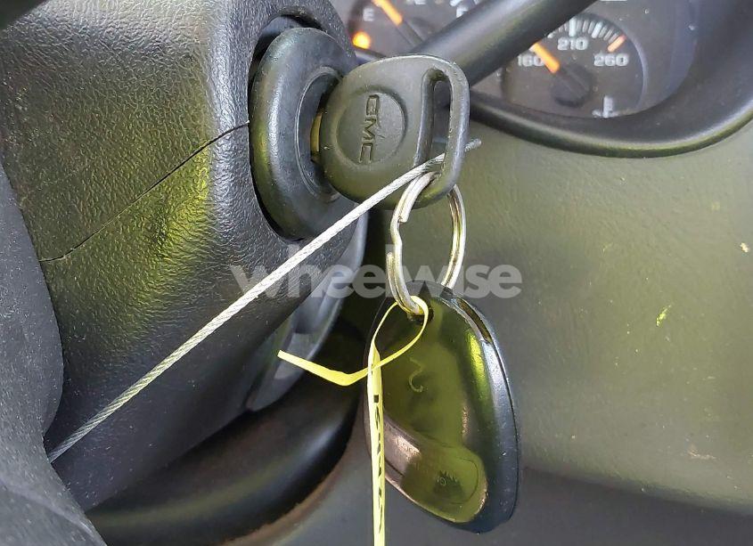 Photo 11 of 2004 Gmc Sierra 1500 SLE (VIN 2GTEC19T341198132)