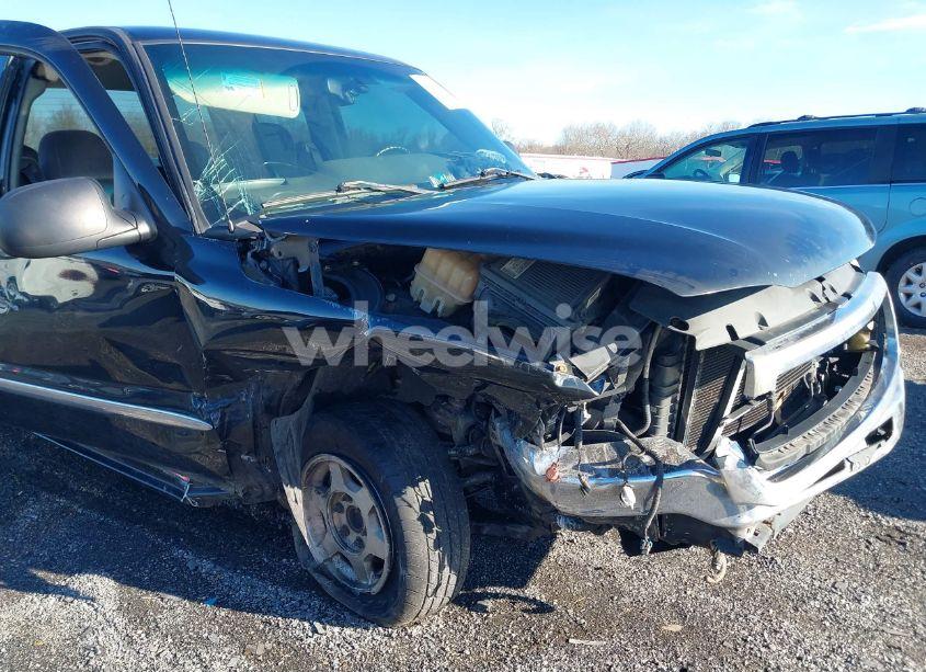 Photo 6 of 2004 Gmc Sierra 1500 SLE (VIN 2GTEC19T341198132)