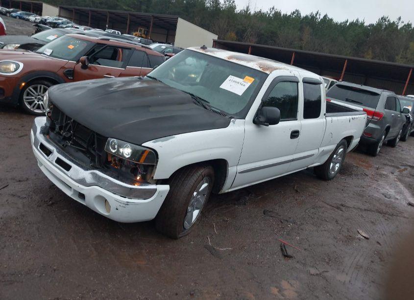 Photo 2 of 2003 Gmc Sierra 1500 SLE (VIN 2GTEC19T431373664)