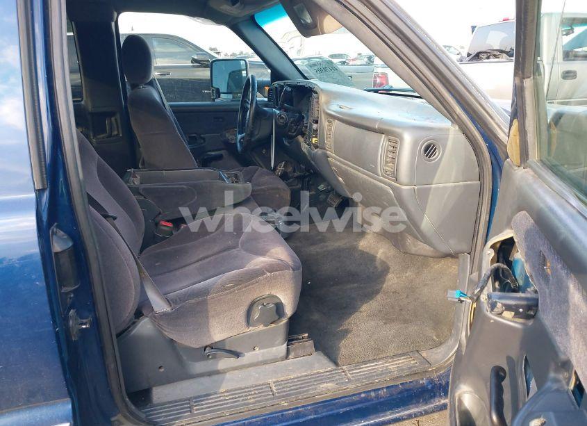 Photo 5 of 2002 Gmc Sierra 1500 SLE (VIN 2GTEC19T521149253)