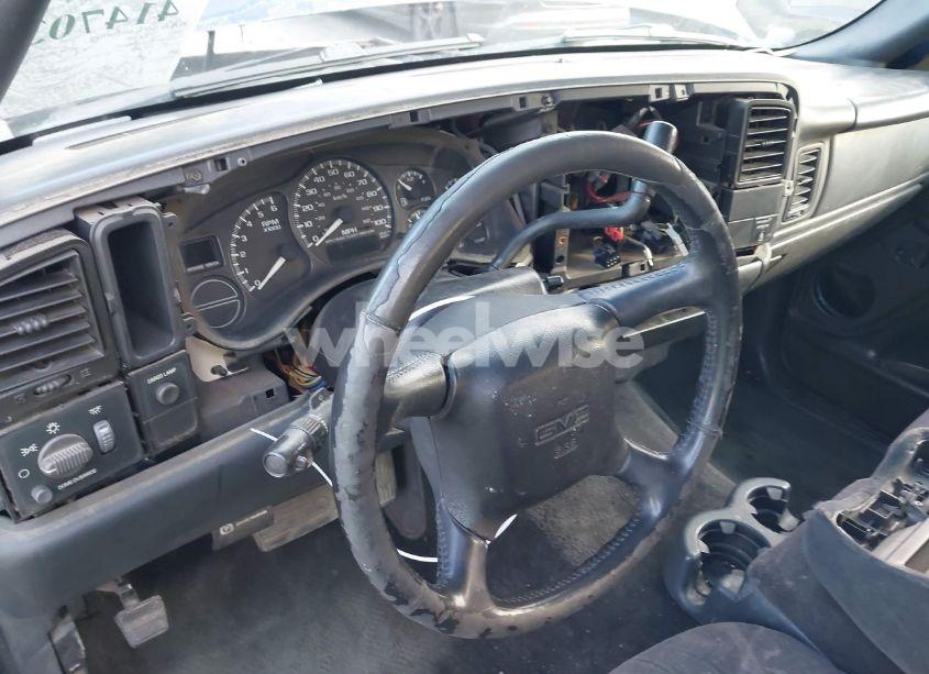 Photo 6 of 2002 Gmc Sierra 1500 SLE (VIN 2GTEC19T521149253)