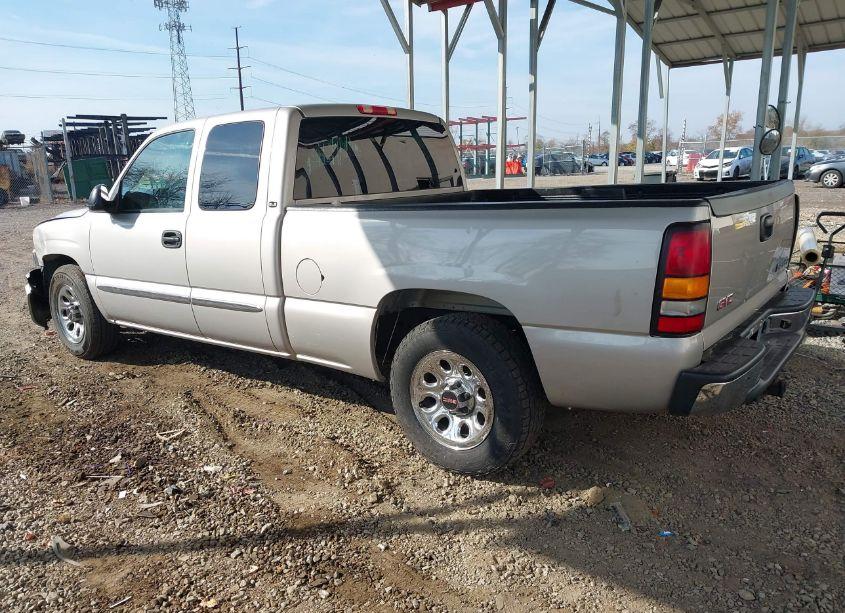 Photo 3 of 2005 Gmc Sierra 1500 SLE (VIN 2GTEC19T551279747)