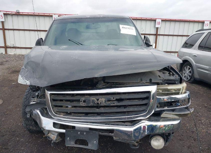 Photo 13 of 2003 Gmc Sierra 1500 SLE (VIN 2GTEC19T731380205)