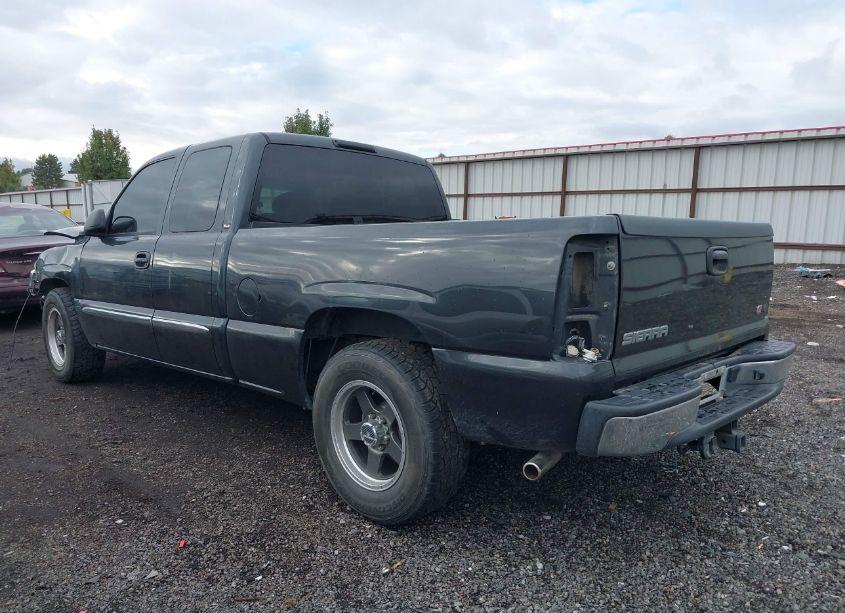 Photo 3 of 2003 Gmc Sierra 1500 SLE (VIN 2GTEC19T731380205)