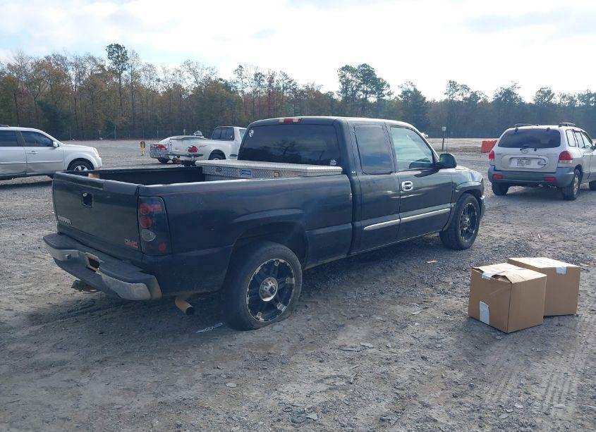 Photo 4 of 2003 Gmc Sierra 1500 SLE (VIN 2GTEC19T831185729)