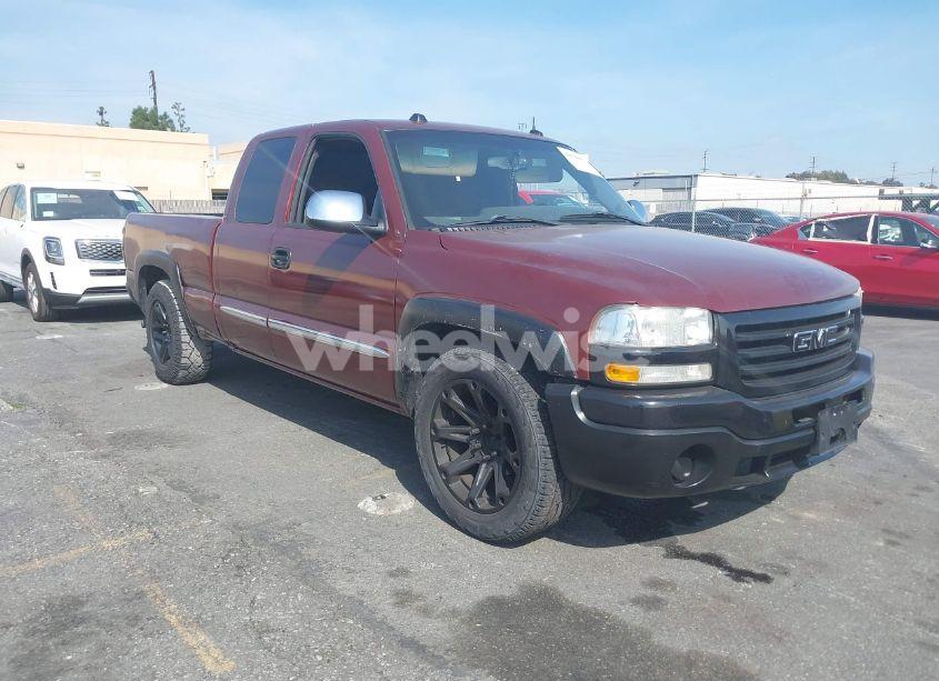 2004 Gmc Sierra 1500 SLE (VIN 2GTEC19T841205558) main photo