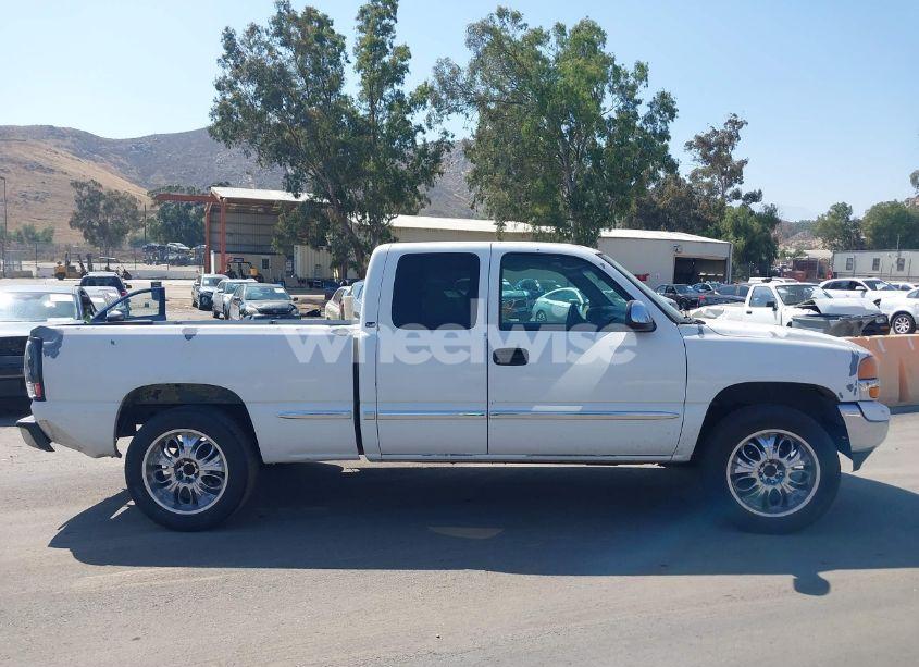 Photo 13 of 2001 Gmc Sierra 1500 SLE (VIN 2GTEC19V111385026)