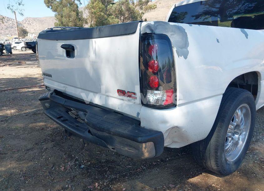 Photo 18 of 2001 Gmc Sierra 1500 SLE (VIN 2GTEC19V111385026)