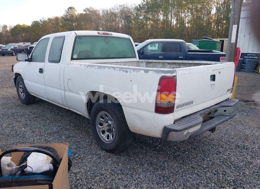 Photo 3 of 2003 Gmc Sierra 1500 (VIN 2GTEC19V131308482)
