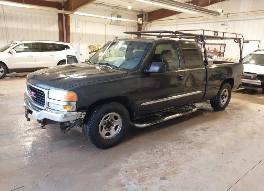 Photo 2 of 2003 Gmc Sierra 1500 SLE (VIN 2GTEC19V231220184)