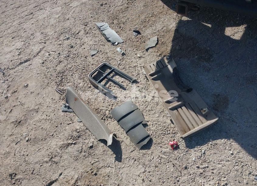 Photo 12 of 2001 Gmc Sierra 1500 SLE (VIN 2GTEC19V311321330)