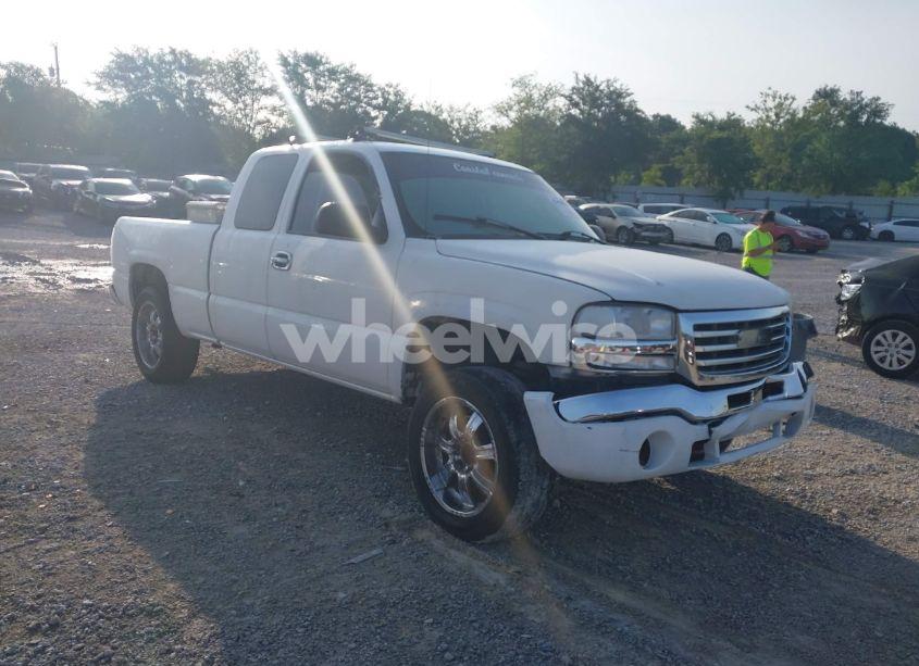 2003 Gmc Sierra 1500 (VIN 2GTEC19V331139016) main photo