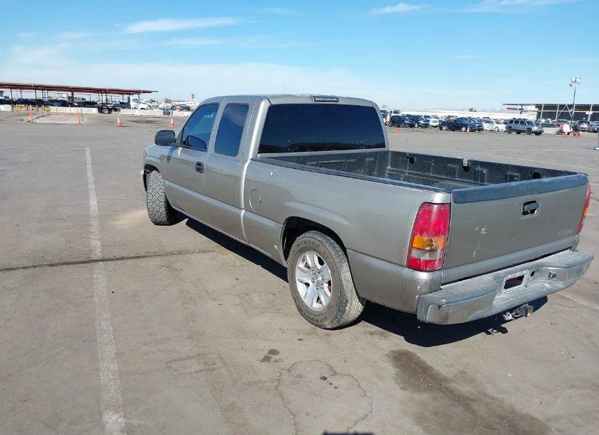 Photo 2 of 2003 Gmc Sierra 1500 (VIN 2GTEC19V331334128)