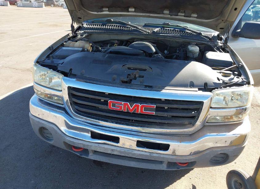 Photo 5 of 2003 Gmc Sierra 1500 (VIN 2GTEC19V331334128)