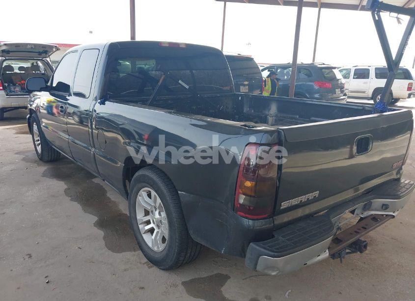 Photo 3 of 2003 Gmc Sierra 1500 SLE (VIN 2GTEC19V331340768)