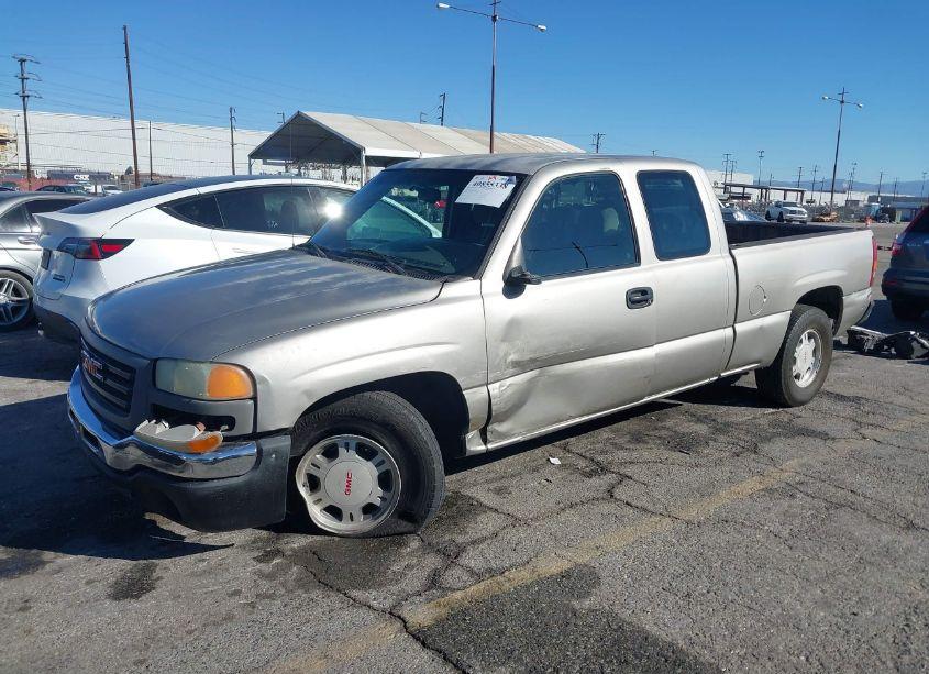 Photo 2 of 2003 Gmc Sierra 1500 (VIN 2GTEC19V631268318)