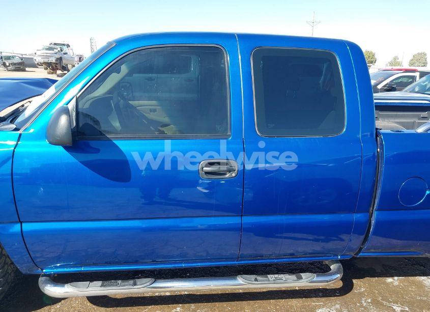 Photo 15 of 2003 Gmc Sierra 1500 (VIN 2GTEC19V731144221)