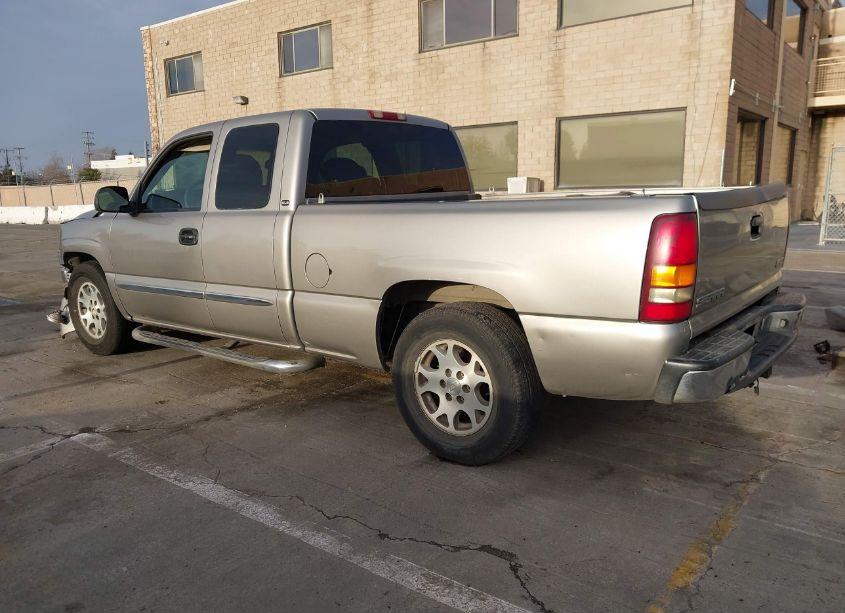 Photo 3 of 2003 Gmc Sierra 1500 SLE (VIN 2GTEC19V831176353)