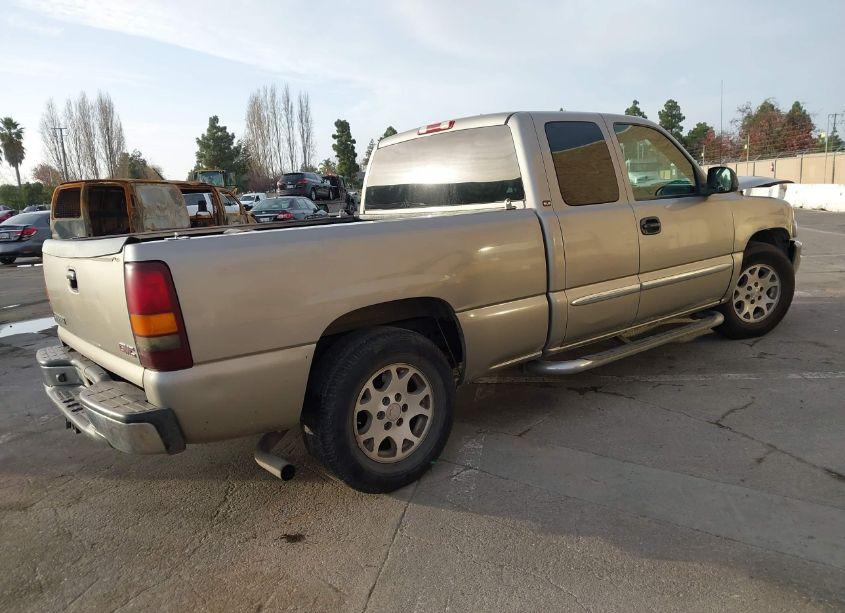 Photo 4 of 2003 Gmc Sierra 1500 SLE (VIN 2GTEC19V831176353)