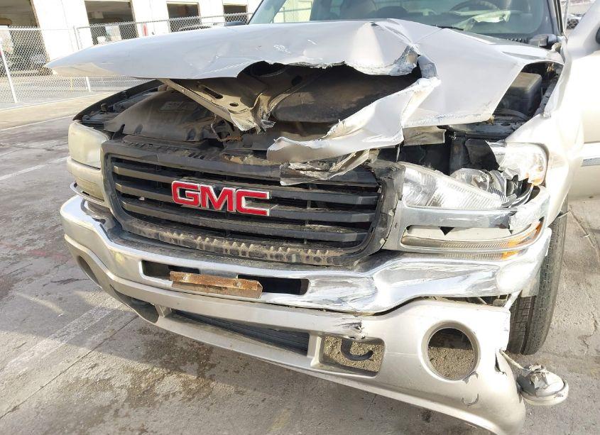 Photo 6 of 2003 Gmc Sierra 1500 SLE (VIN 2GTEC19V831176353)