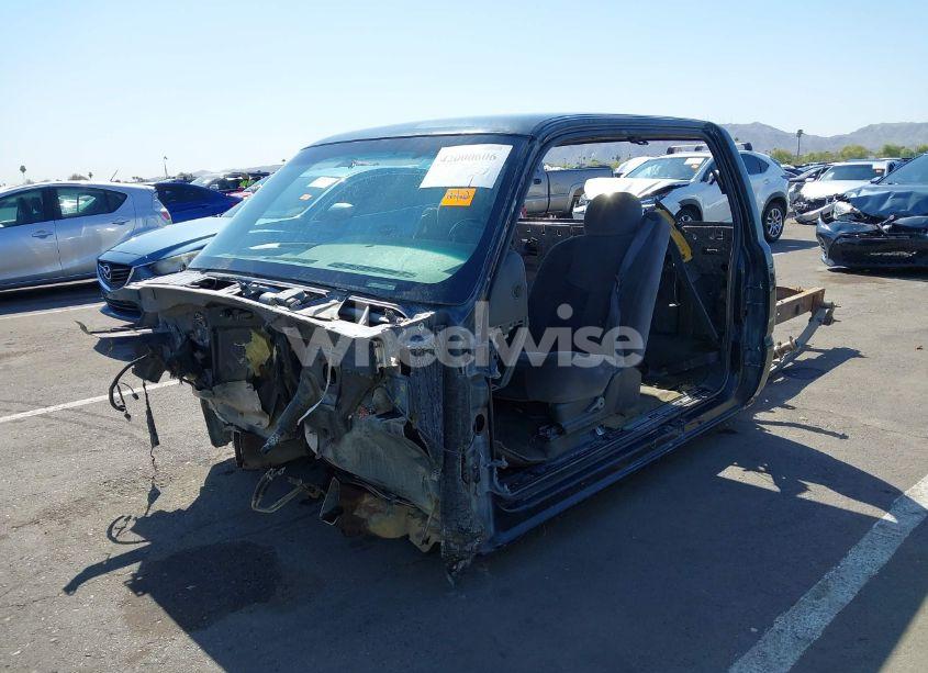 Photo 2 of 2003 Gmc Sierra 1500 SLE (VIN 2GTEC19VX31123010)