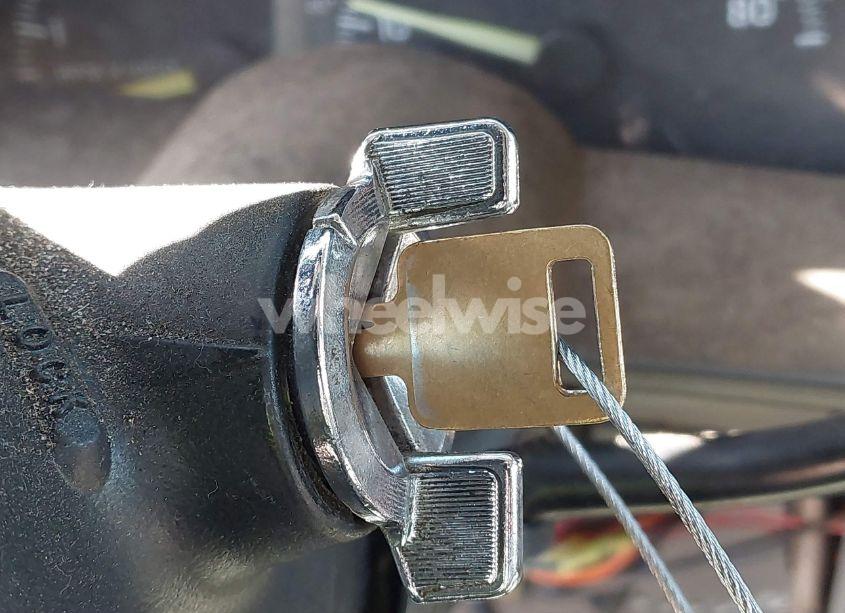 Photo 11 of 1994 Gmc Sierra C1500 (VIN 2GTEC19Z7R1589571)