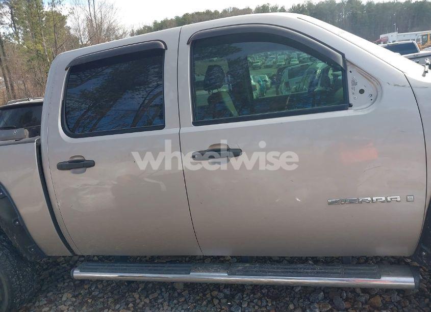 Photo 13 of 2007 Gmc Sierra 1500 WORK TRUCK (VIN 2GTEK13C171612816)