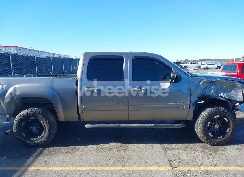 Photo 13 of 2007 Gmc Sierra 1500 SLE1 (VIN 2GTEK13M171553355)