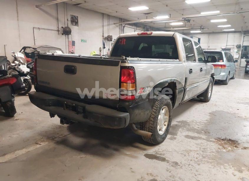 Photo 4 of 2005 Gmc Sierra 1500 SLE (VIN 2GTEK13T051206989)