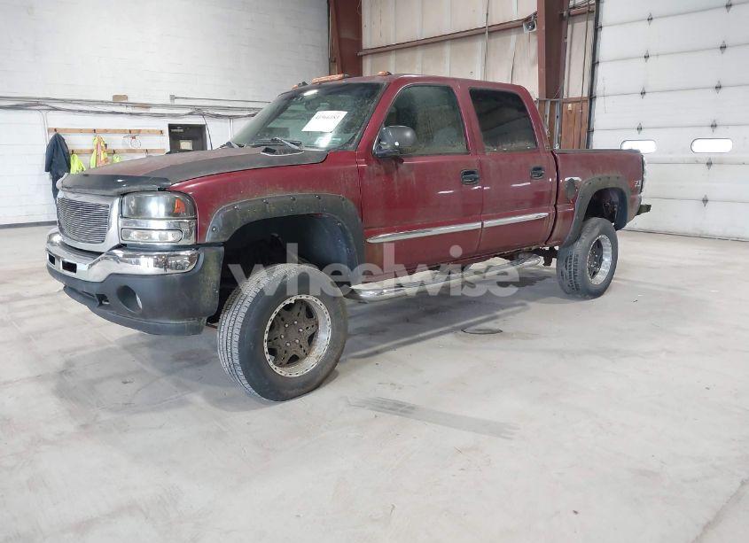 Photo 2 of 2005 Gmc Sierra 1500 SLE (VIN 2GTEK13T051320443)