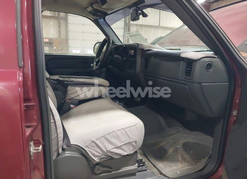 Photo 5 of 2005 Gmc Sierra 1500 SLE (VIN 2GTEK13T051320443)