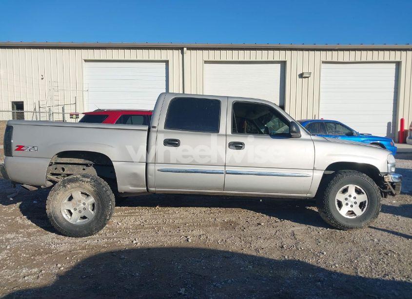 Photo 12 of 2005 Gmc Sierra 1500 SLE (VIN 2GTEK13T351150045)