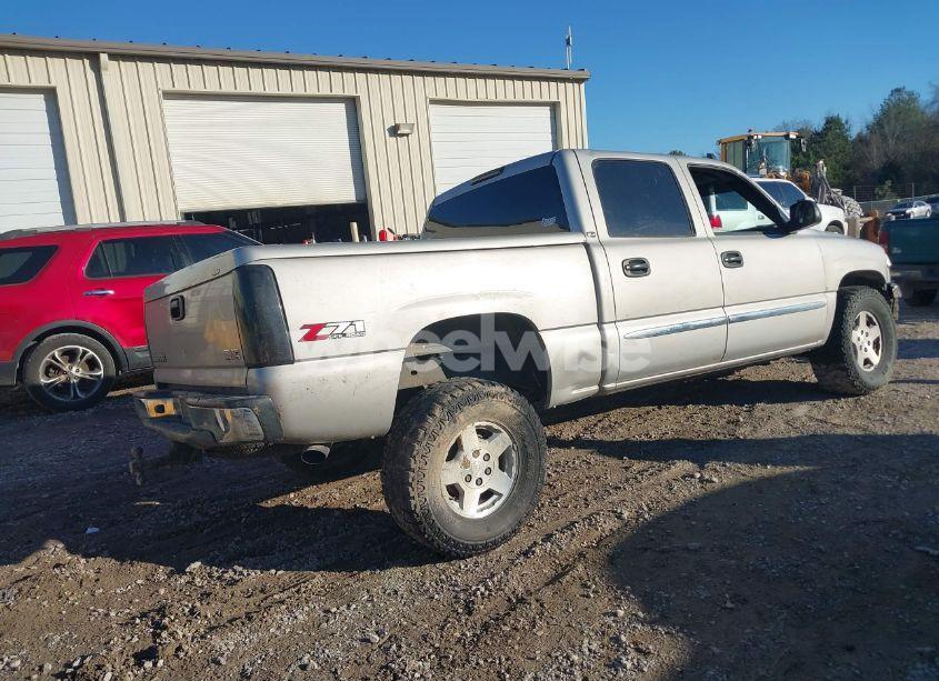 Photo 4 of 2005 Gmc Sierra 1500 SLE (VIN 2GTEK13T351150045)