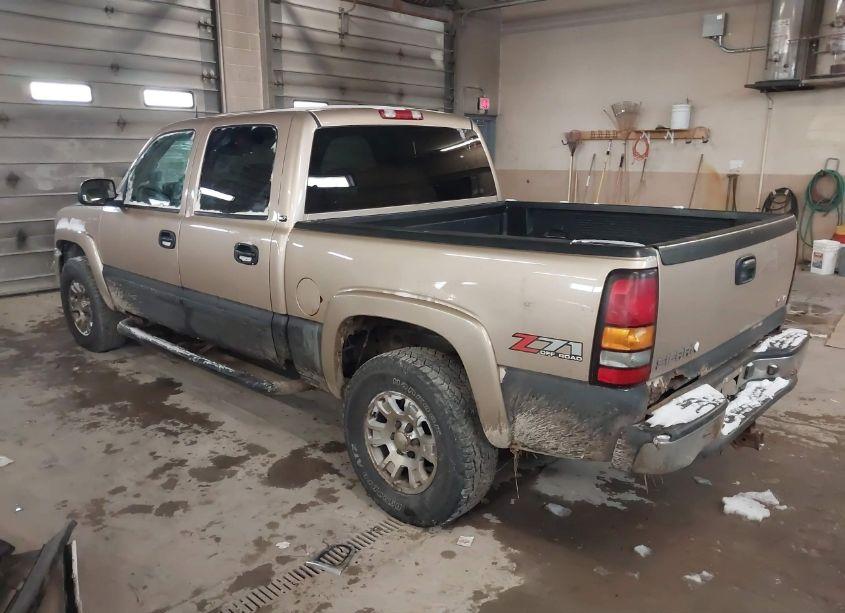 Photo 3 of 2005 Gmc Sierra 1500 SLT (VIN 2GTEK13T551132257)