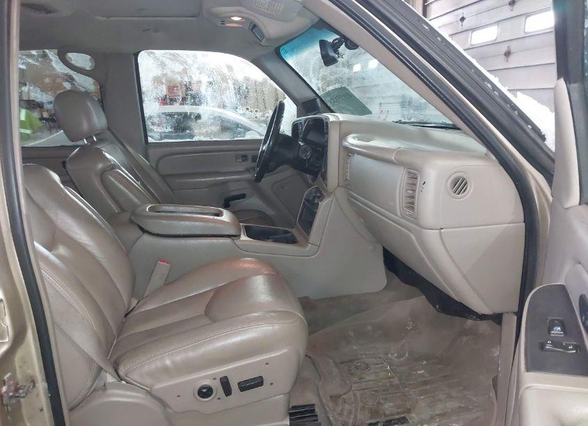 Photo 5 of 2005 Gmc Sierra 1500 SLT (VIN 2GTEK13T551132257)