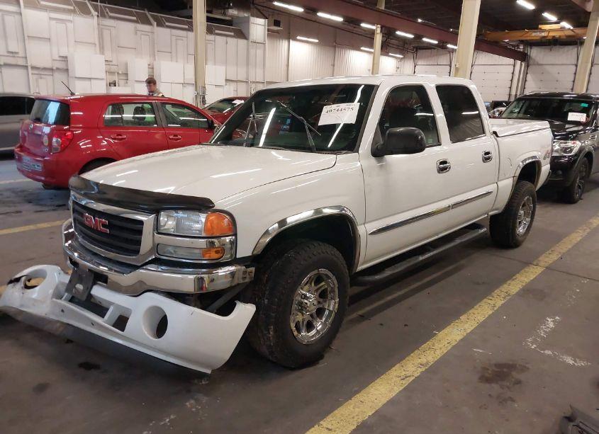 Photo 2 of 2005 Gmc Sierra 1500 SLE (VIN 2GTEK13T551224176)