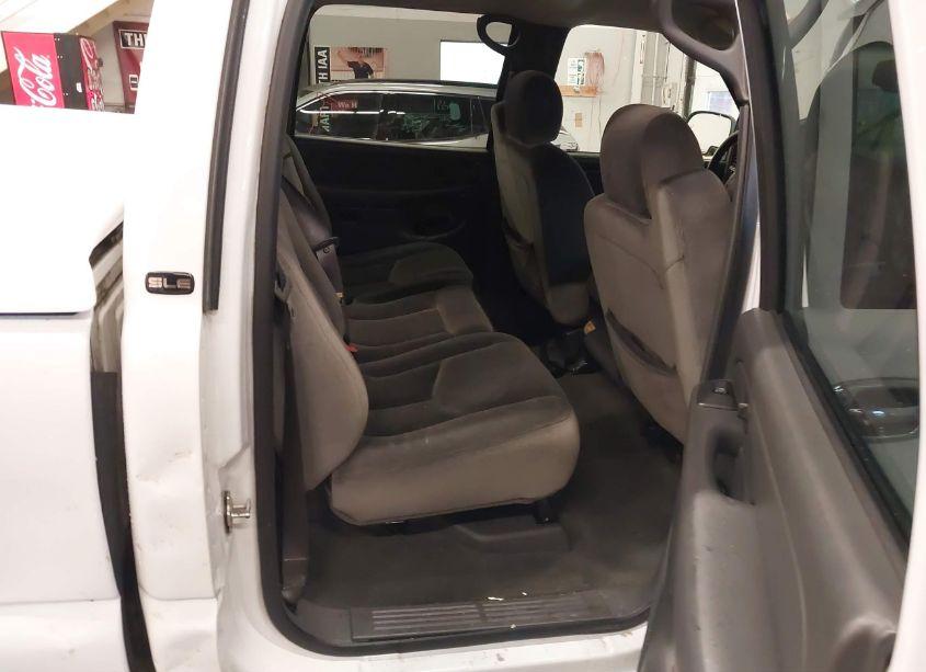 Photo 8 of 2005 Gmc Sierra 1500 SLE (VIN 2GTEK13T551224176)