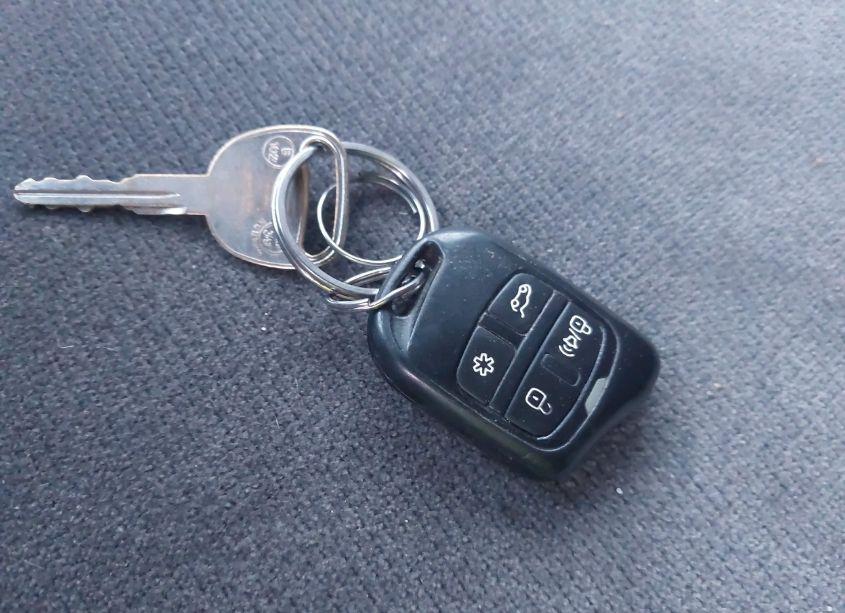 Photo 11 of 2005 Gmc Sierra 1500 SLE (VIN 2GTEK13T651296777)