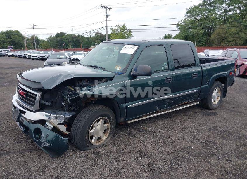 Photo 2 of 2004 Gmc Sierra 1500 SLE (VIN 2GTEK13T841372062)