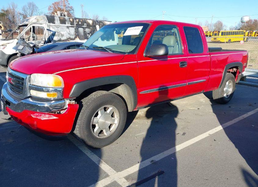 Photo 2 of 2005 Gmc Sierra 1500 SLE (VIN 2GTEK19BX51222213)