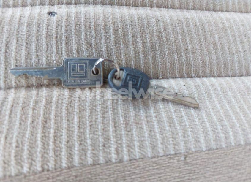 Photo 11 of 1994 Gmc Sierra K1500 (VIN 2GTEK19K2R1579505)