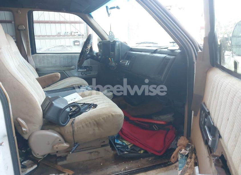 Photo 5 of 1994 Gmc Sierra K1500 (VIN 2GTEK19K2R1579505)