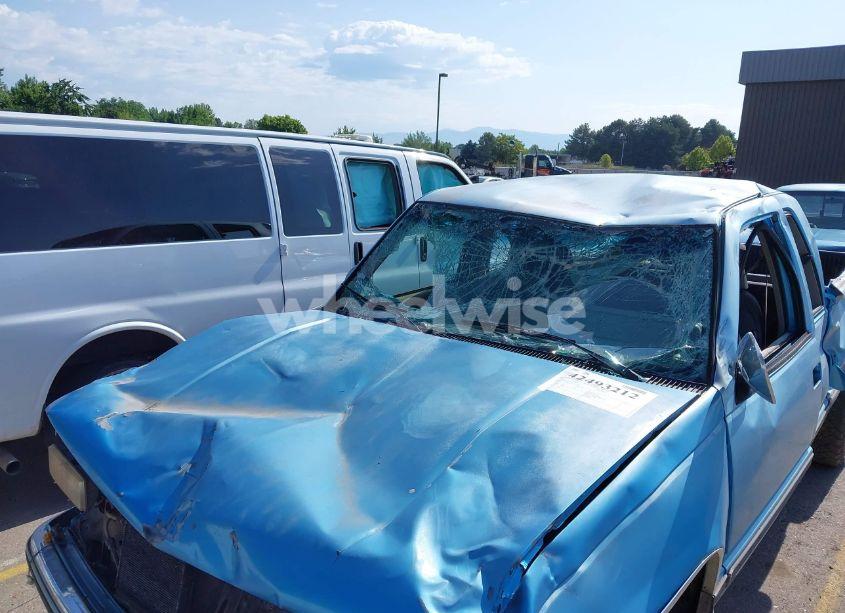 Photo 6 of 1991 Gmc Sierra K1500 (VIN 2GTEK19K3M1517748)