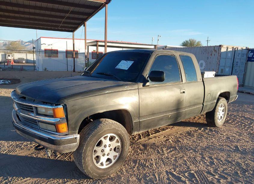 Photo 2 of 1992 Gmc Sierra K1500 (VIN 2GTEK19K3N1515726)
