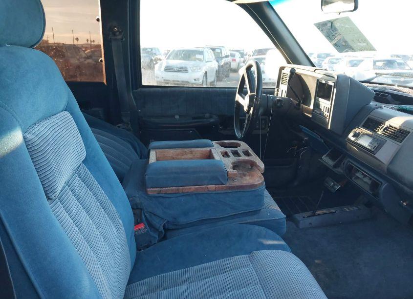 Photo 5 of 1992 Gmc Sierra K1500 (VIN 2GTEK19K3N1515726)