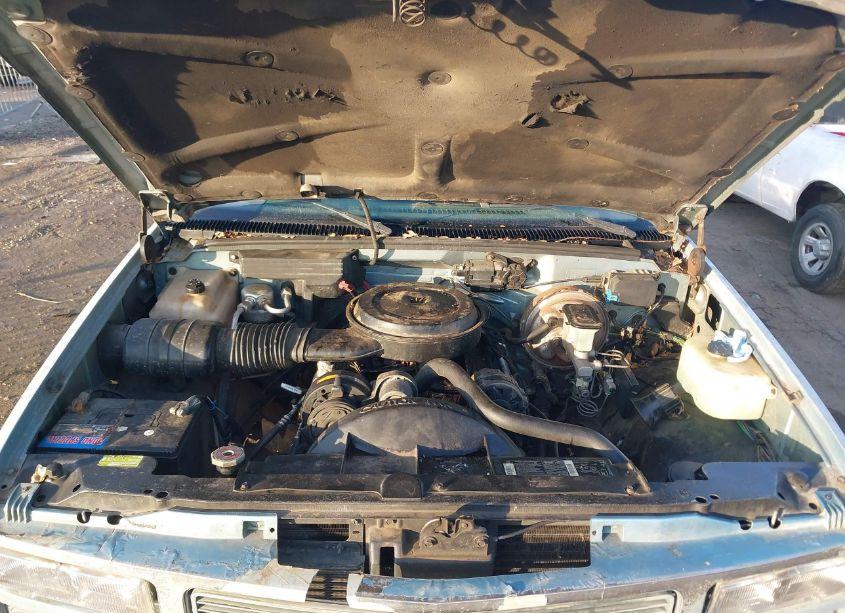 Photo 10 of 1990 Gmc Sierra K1500 (VIN 2GTEK19K5L1558378)