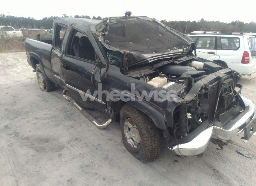 2004 Gmc Sierra 1500 SLE (VIN 2GTEK19T141202679) main photo
