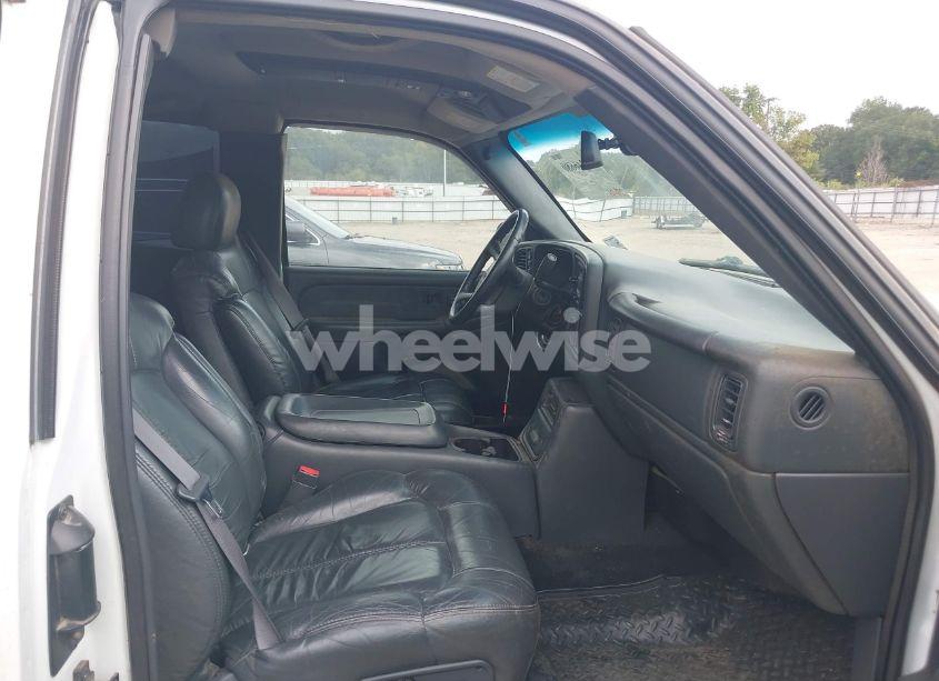 Photo 5 of 2002 Gmc Sierra 1500 SLE (VIN 2GTEK19T221236711)