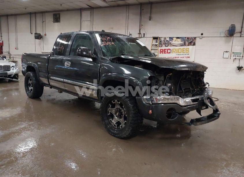 2004 Gmc Sierra 1500 SLE (VIN 2GTEK19T741320347) main photo