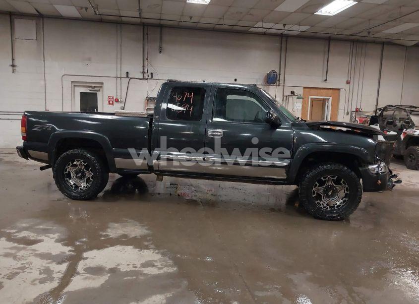 Photo 14 of 2004 Gmc Sierra 1500 SLE (VIN 2GTEK19T741320347)